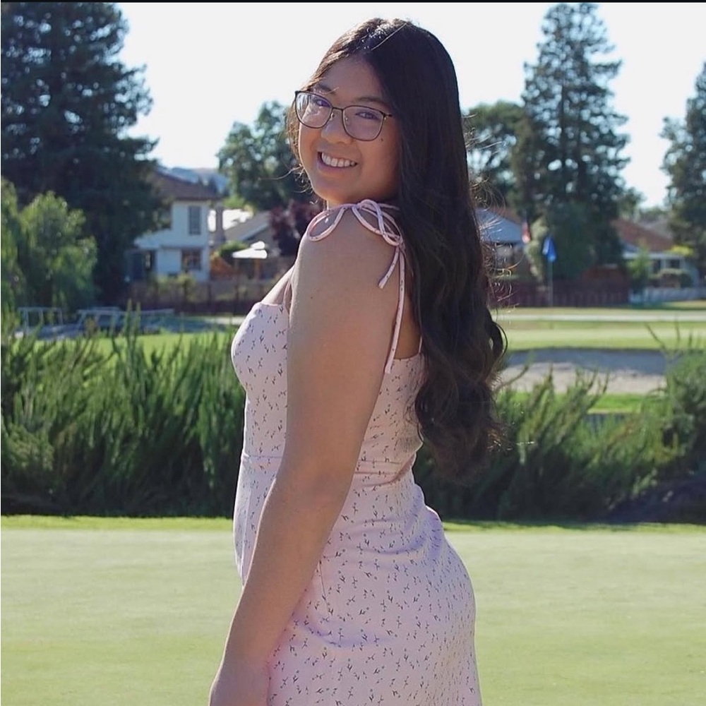 Backyard Roses Dress - Picture 8 of 8